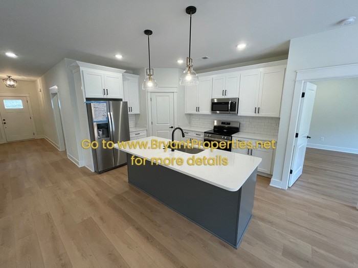 813 Parkside Blvd - Photo 4 of 23