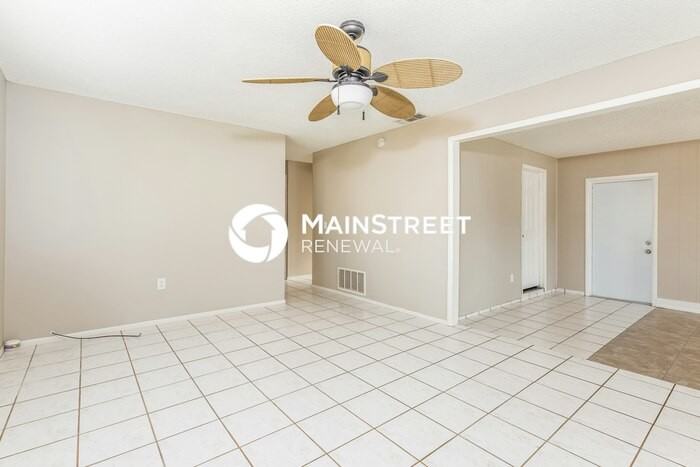 2550 Via Veneto Ct - Photo 4 of 14