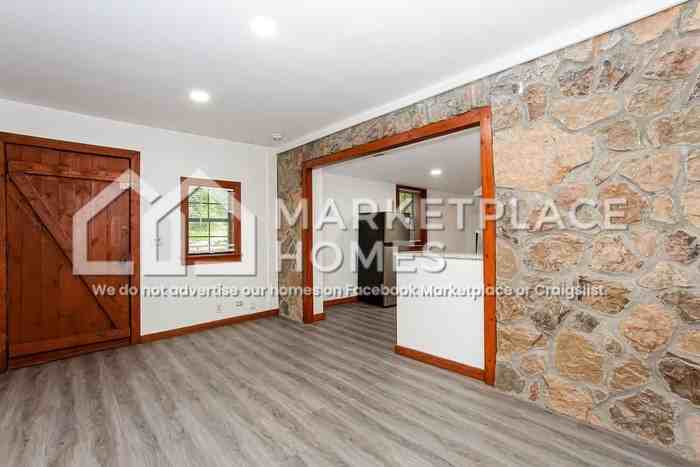 3992 Egypt Rd #B - Photo 5 of 19