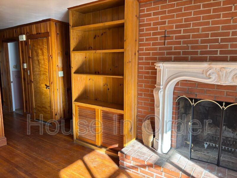 436 Rowland Rd - Photo 2 of 18