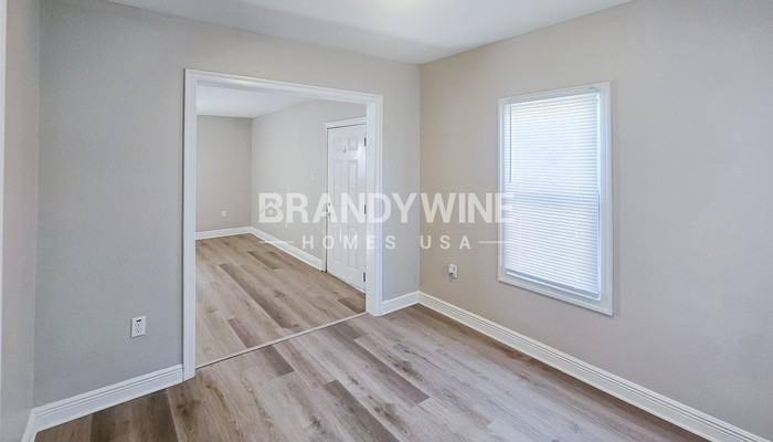 1912 W Grace St - Photo 6 of 24