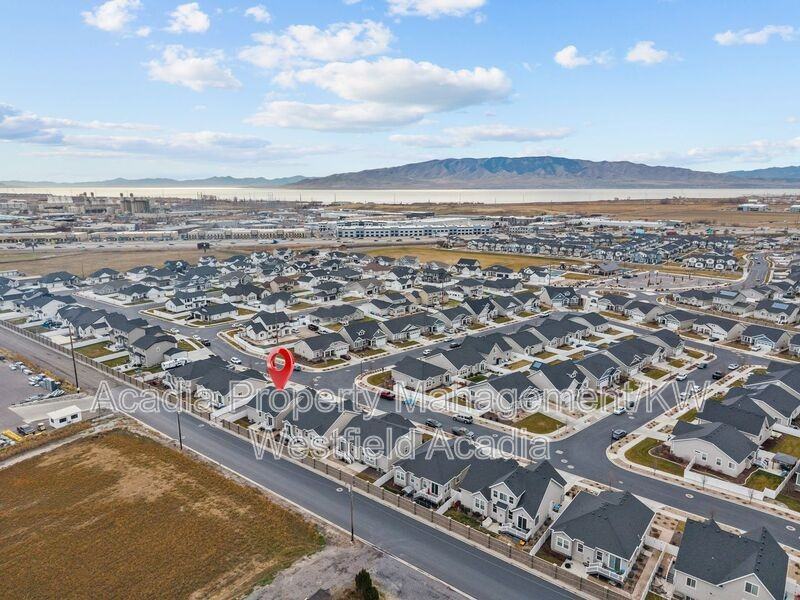 298 N Old Farm Ln - Photo 5 of 47