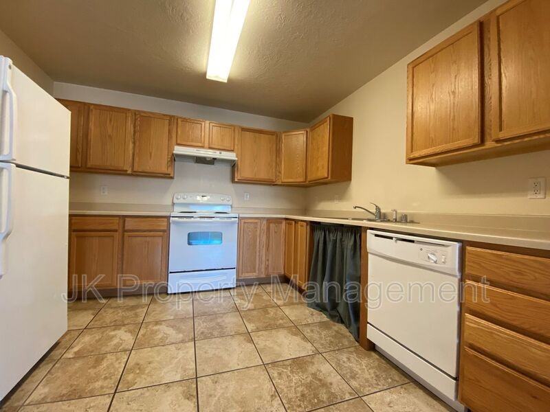 5112 4th Ave N #04 - Photo 4 of 14