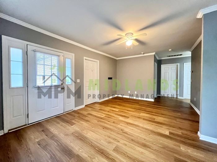 3425 Manor Ave - Photo 2 of 36