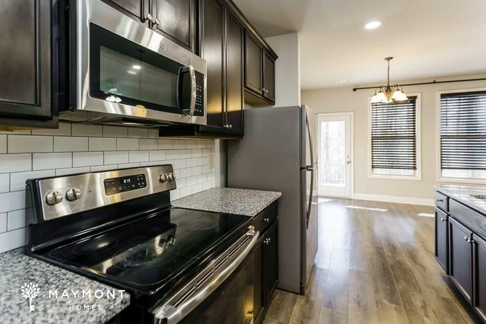 271 Green Bridge Ct - Photo 6 of 13