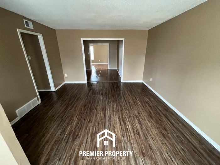 3465 Meier Dr - Photo 4 of 41