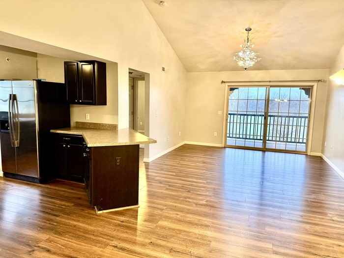 433 Bordeaux Way #433 - Photo 2 of 15