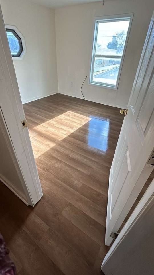 1039 Maryland Ave - Photo 2 of 8