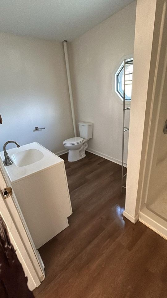 1039 Maryland Ave - Photo 4 of 8