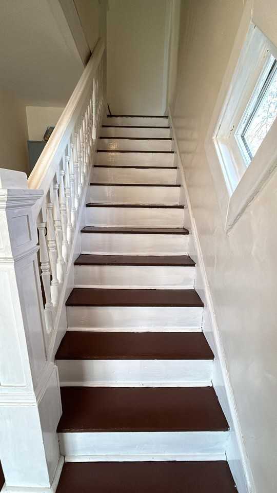 1039 Maryland Ave - Photo 6 of 8