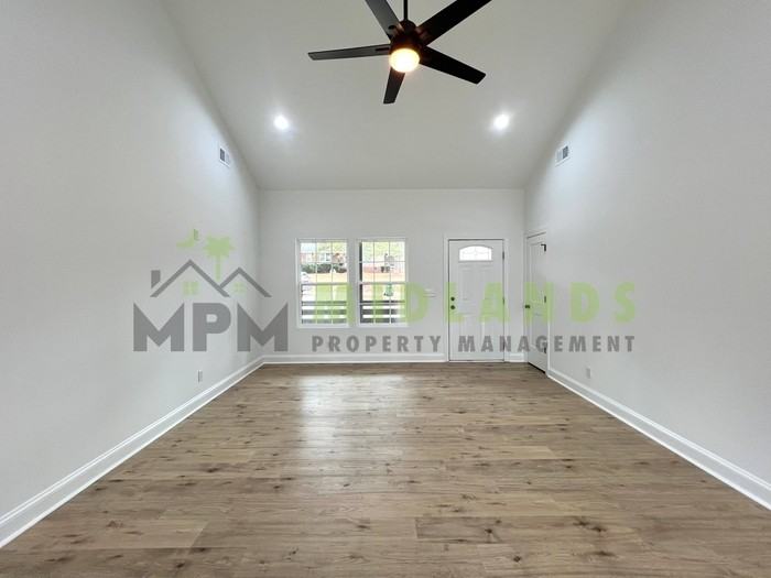 1510 Noble Ave - Photo 2 of 49