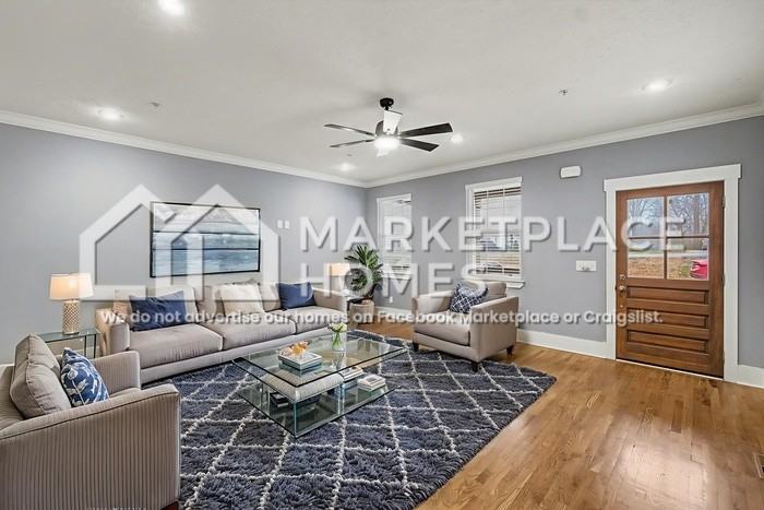 Bell St - Photo 4 of 27