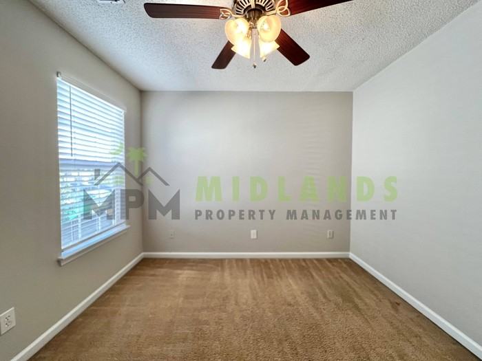 139 Arthurdale Dr - Photo 4 of 50