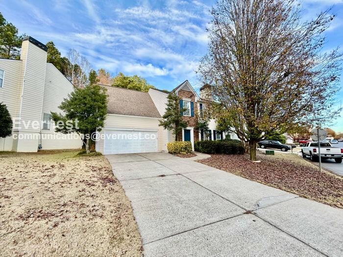 2250 Winthrope Way Dr - Photo 3 of 38