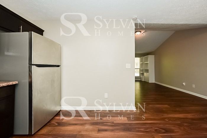 6013 Trammell Rd - Photo 6 of 16