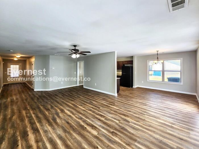 634 Stowers Dr - Photo 3 of 19