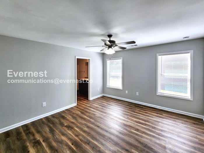 634 Stowers Dr - Photo 7 of 19