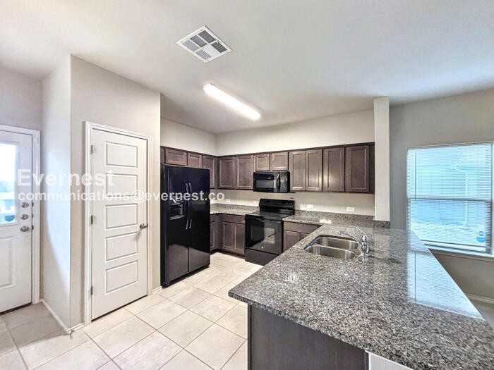 1720 Davidson Ranch Dr - Photo 3 of 23