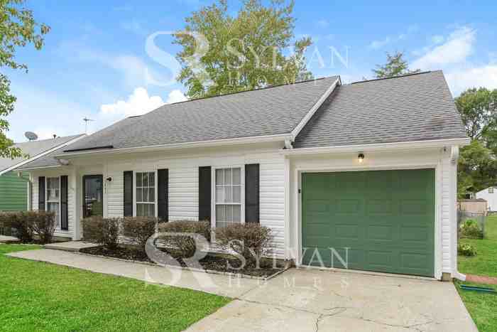 1531 Crestdale Rd - Photo 2 of 16