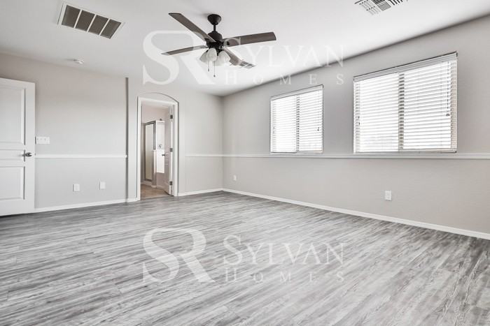 42589 W Palmyra Ln - Photo 7 of 15