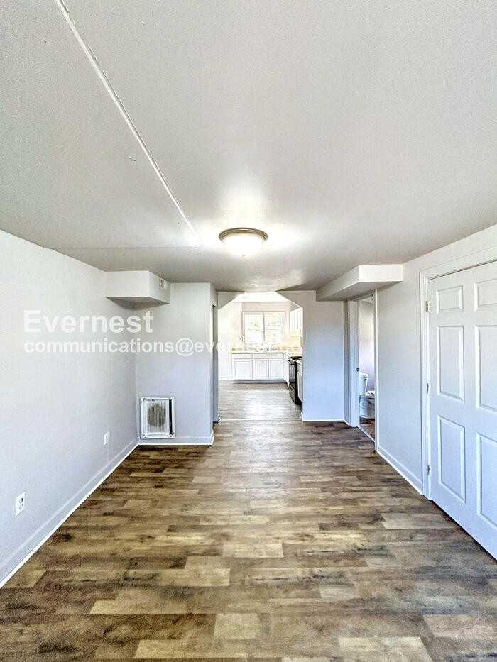 709 Cameron St - Photo 4 of 23