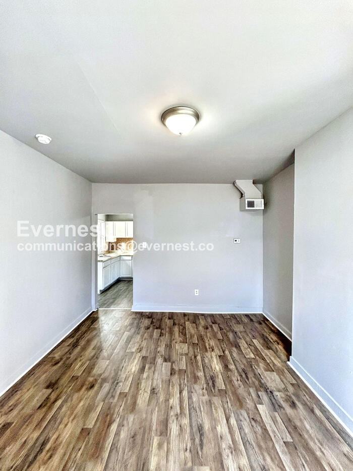 709 Cameron St - Photo 7 of 23