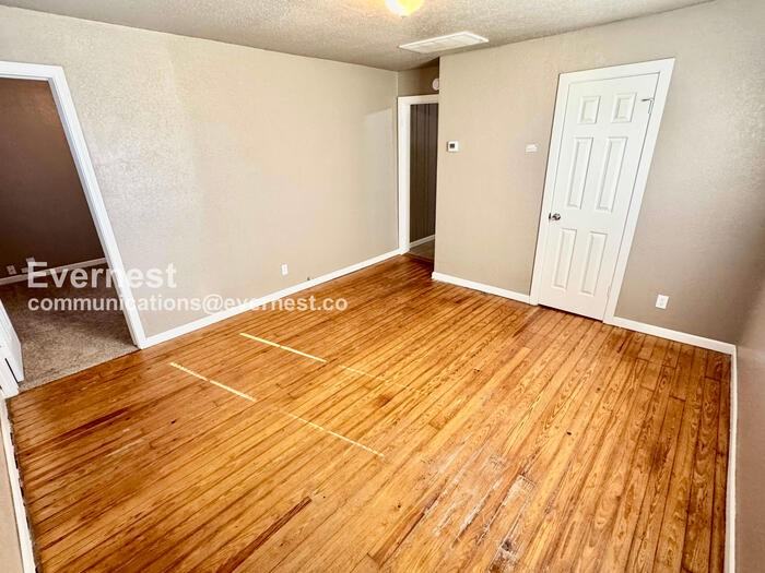 917 S Urbana Ave #A - Photo 4 of 19