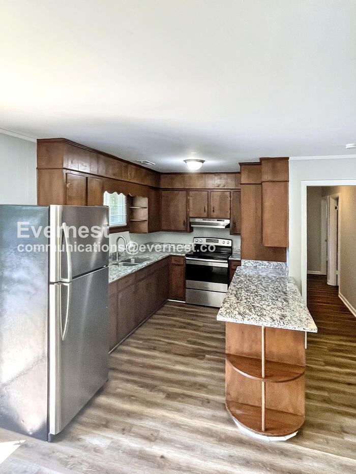 903 Ramsey Dr - Photo 2 of 18