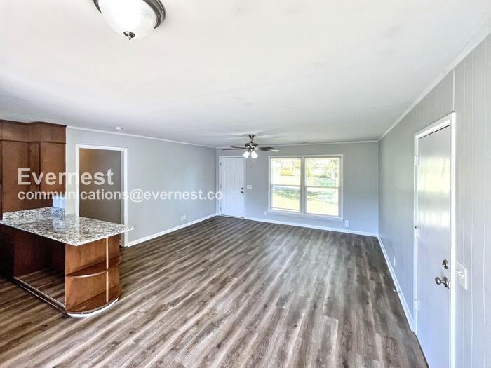 903 Ramsey Dr - Photo 4 of 18