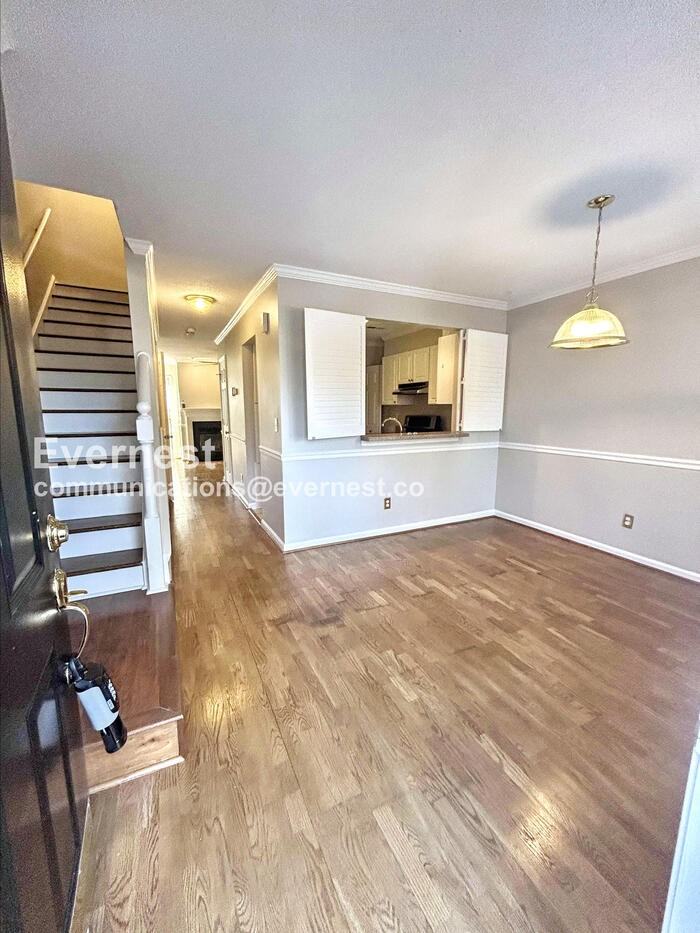 2233 Stonecutter Dr - Photo 4 of 25