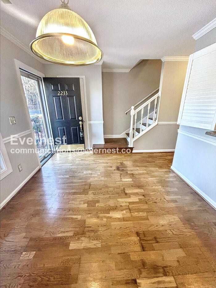 2233 Stonecutter Dr - Photo 6 of 25