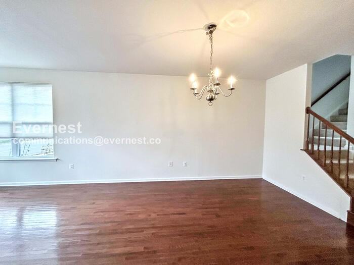 43 Shepherds Hook Way - Photo 5 of 37