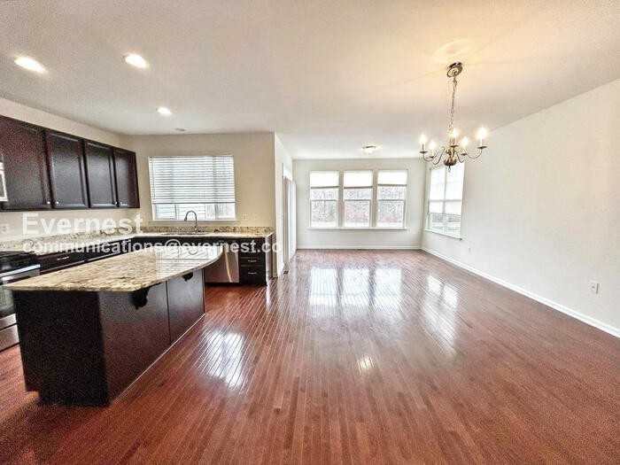 43 Shepherds Hook Way - Photo 6 of 37