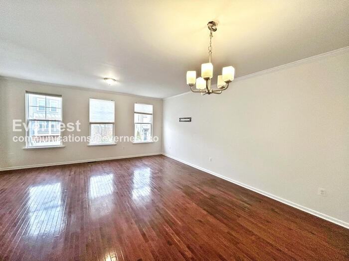 43 Shepherds Hook Way - Photo 7 of 37