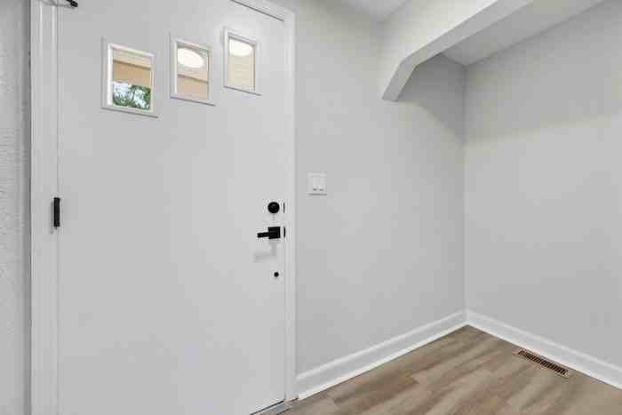 9253 Marlow Ave - Photo 6 of 33