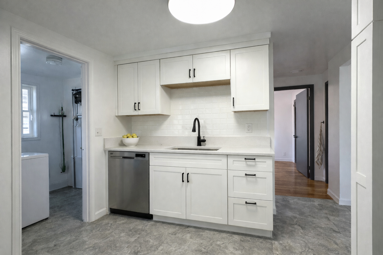 16748 Linden Ave N #1 - Photo 6 of 11