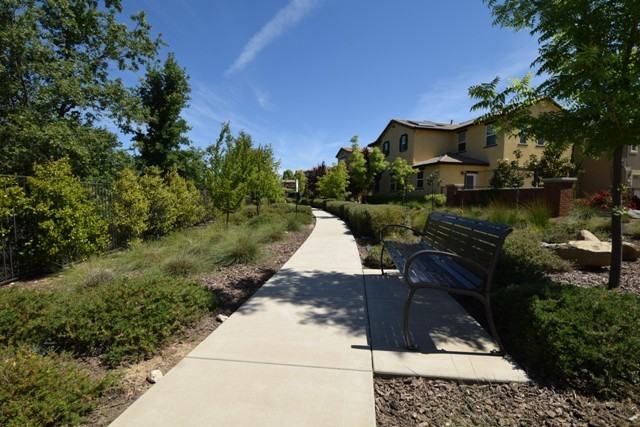 1109 Veranda Ct - Photo 3 of 27