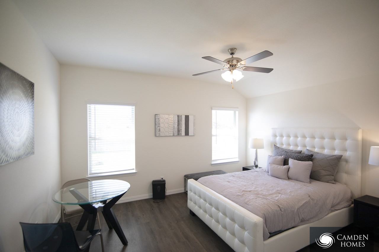 621 Cottage Row - Photo 5 of 15