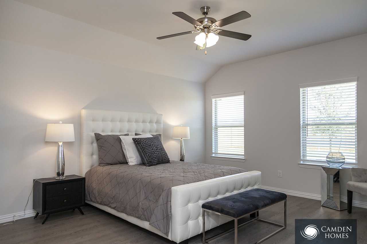 139 Colgate Ave - Photo 7 of 18