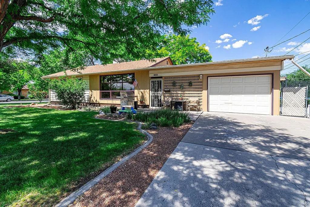 1505 N 20th St #2 - Photo 7 of 11