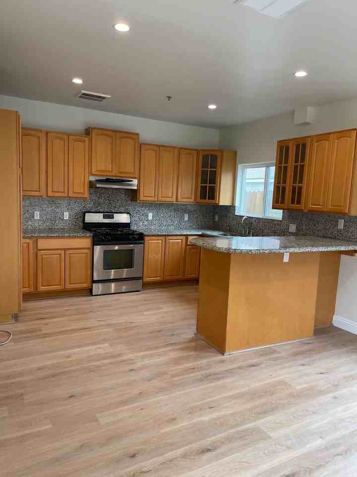 4028 Tilden Ave #NA - Photo 6 of 29