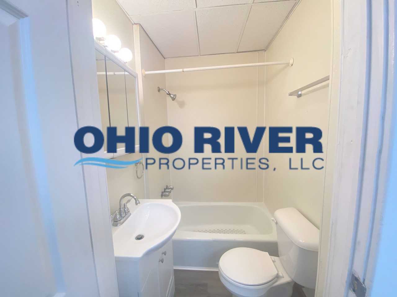 1017 S Zane Hwy #5 - Photo 7 of 9