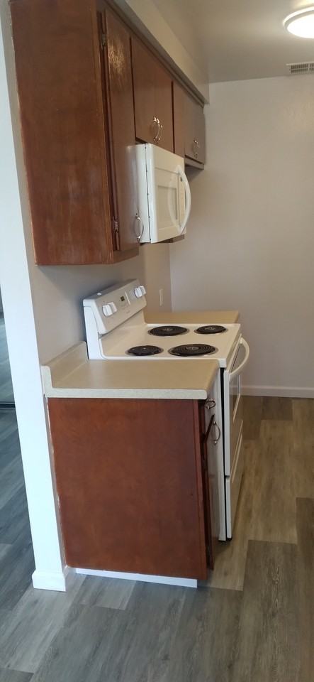 600 Hunters Trl #41 - Photo 6 of 9