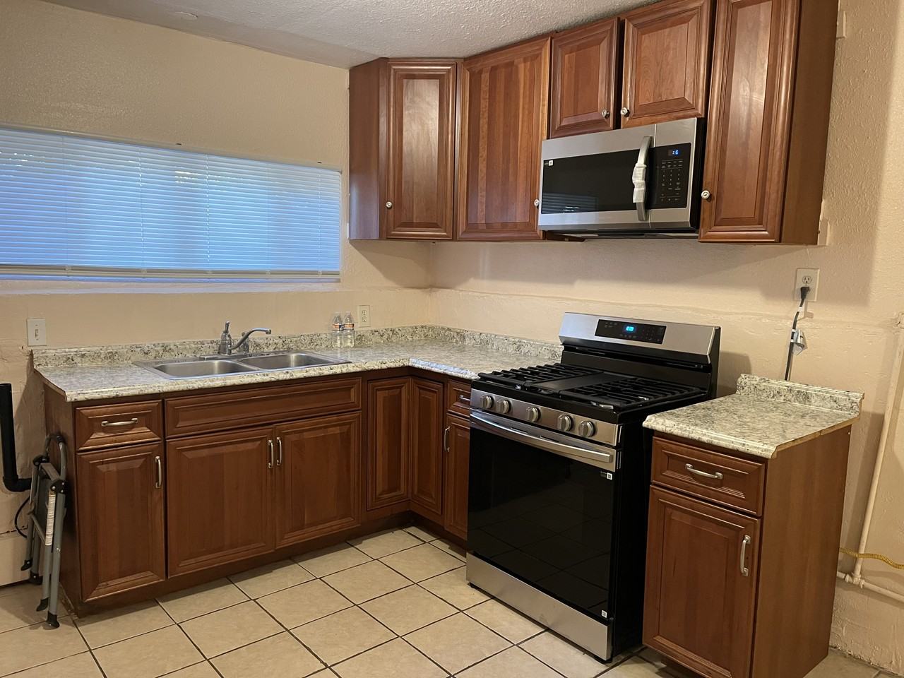 767 Woodland Rd #NA - Photo 3 of 18