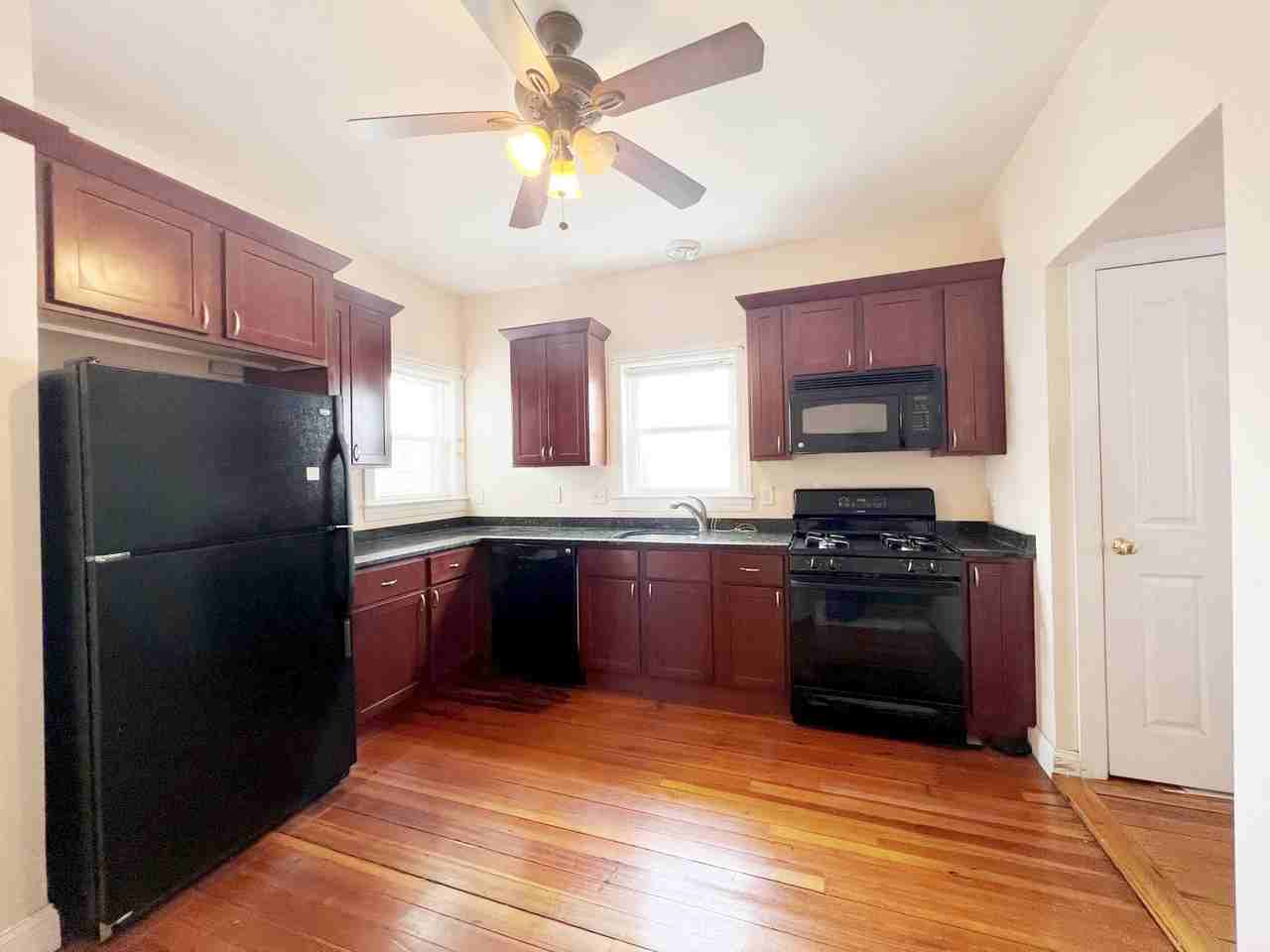 1040 Hyde Park Ave #1 - Photo 6 of 7