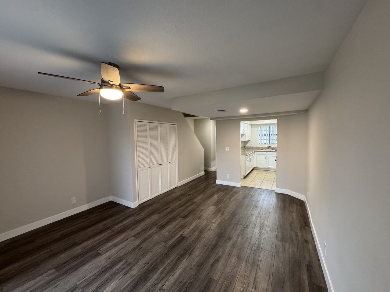 514 E Valencia Ave #H - Photo 5 of 13