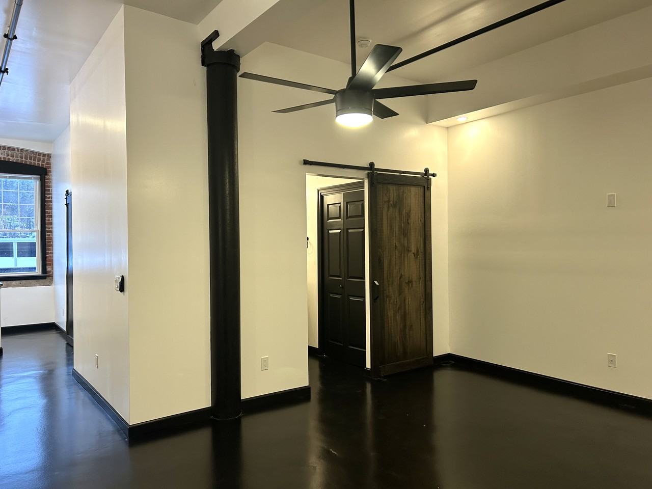 24 Beacon St #212D - Photo 3 of 13