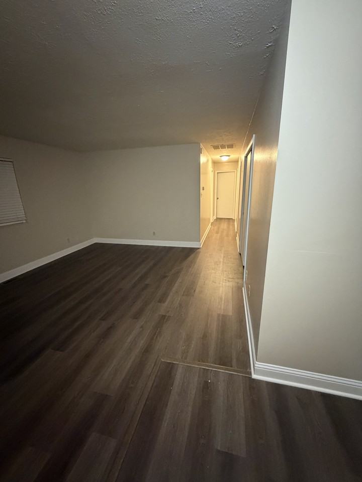 4030 Redfern Dr #NA - Photo 4 of 21