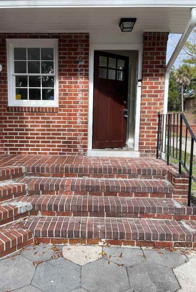 2147 Saint Johns Ave - Photo 2 of 11