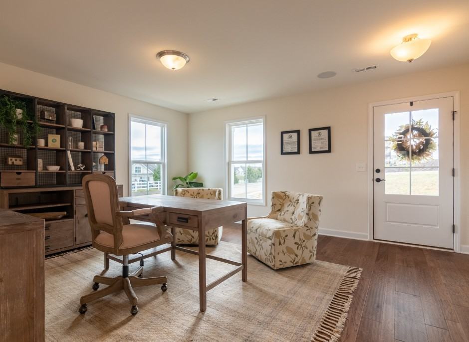 1085 Balsam Ln - Photo 4 of 17